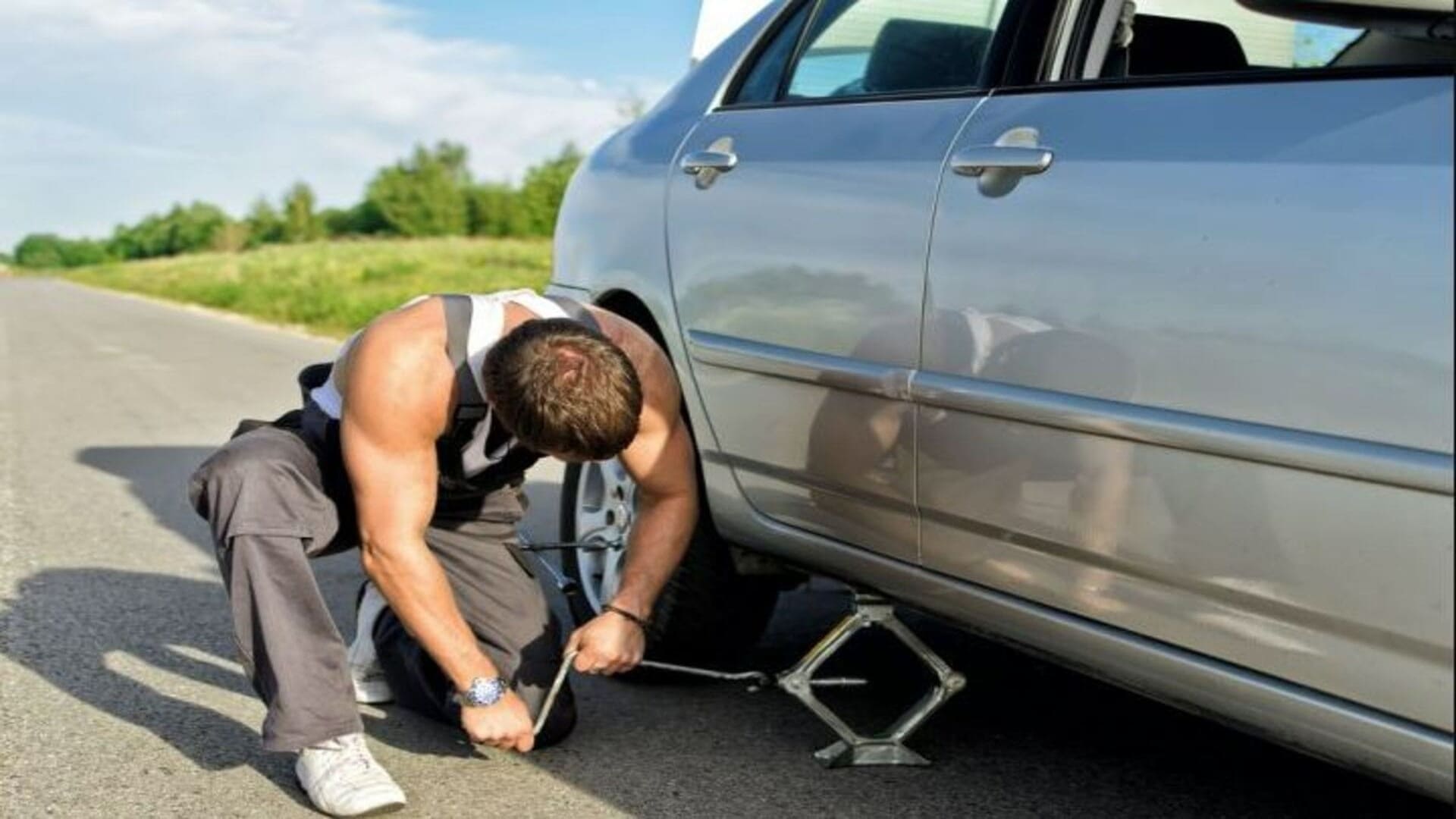 Những loại cảm biến áp suất lốp cho ô tô bạn nên biết